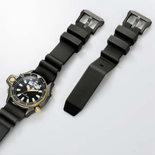 Citizen Promaster Aqualand 40th Anniversary Quartz Diver's 200M Limited Edition JP2008-06E. Available at Watchoutz.com, Hong Kong's top online watch retailer with a physical shop. Enjoy fast, secure international shipping and shop for genuine Japanese watches with over 13 years of exceptional service and reputation. Visit Watch Outz International for your next horology treasure hunt.