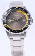 Seiko X Macross 40th Anniversary Collaboration Limited Edition www.watchoutz.com