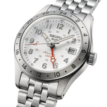 Seiko 5 Sports Field GMT SSK059 white dial GMT hand detail