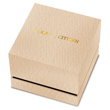 Special toy box‑inspired packaging with Buzz Lightyear art card included.