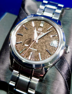 Grand Seiko Heritage Collection Spring Drive Chinese Limited Edition "Mt. Fuji Volcanic Red" SBGA455G front www.watchoutz.com